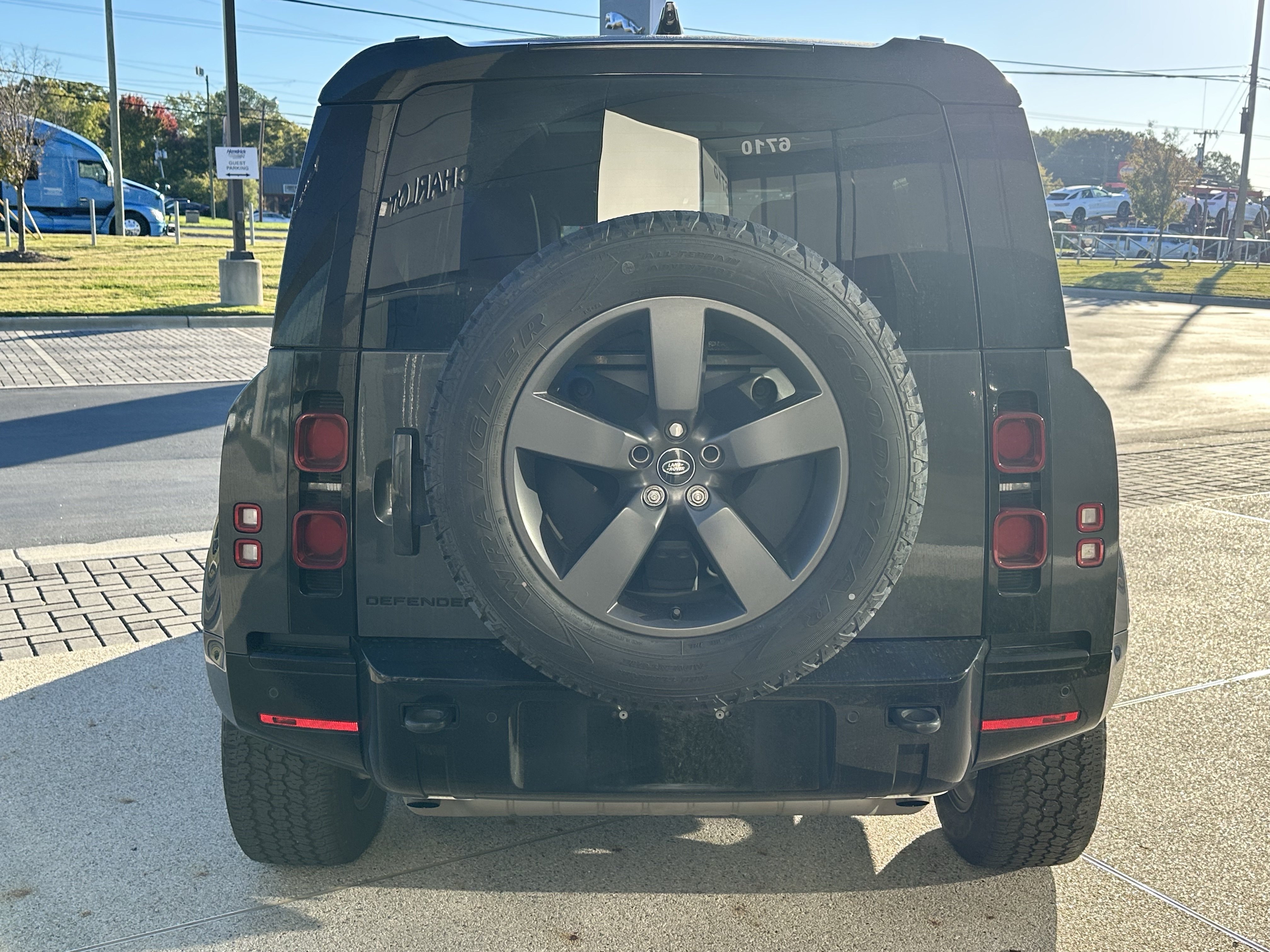 Certified 2024 Land Rover Defender 110 X-Dynamic SE AWD/4WD image 6