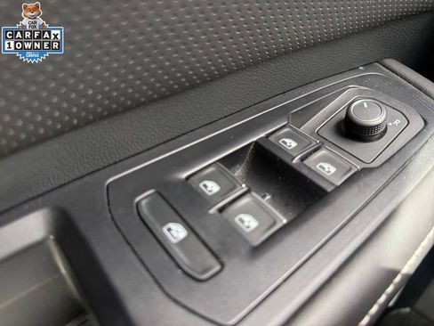 Used 2025 Volkswagen Atlas SE AWD/4WD image 28