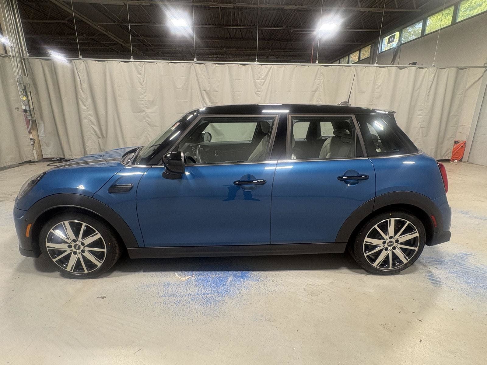 Used 2024 MINI Cooper S FWD image 18
