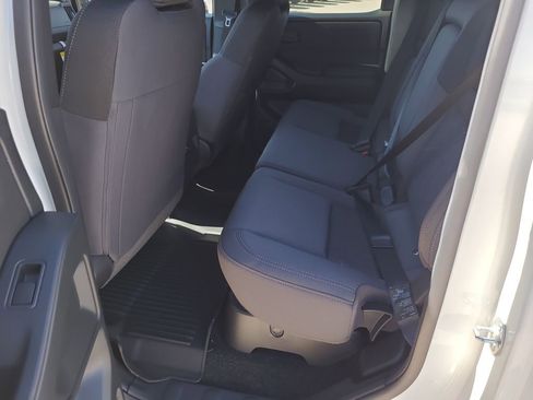 New 2026 Nissan Frontier SV image 8