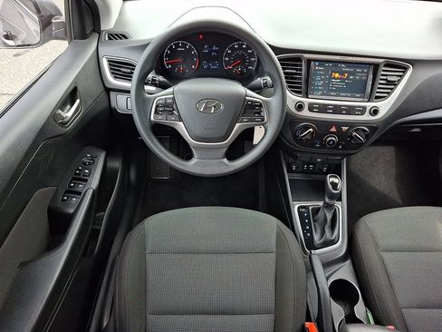 Used 2021 Hyundai Accent SEL FWD image 12