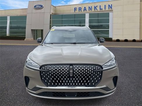 New 2025 Lincoln Aviator Black Label image 2