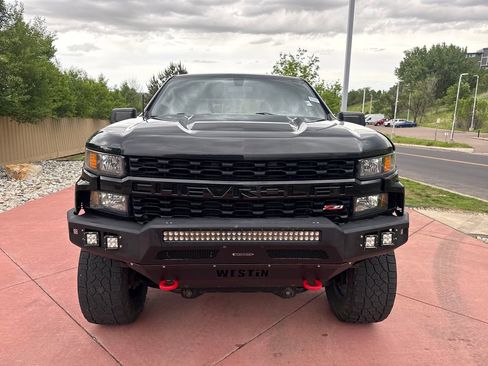 Used 2019 Chevrolet Silverado 1500 Custom Trail Boss w/ Custom Convenience Package AWD/4WD image 2