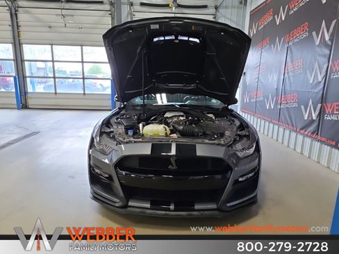 Used 2022 Ford Mustang Shelby GT500 w/ Technology Package RWD image 28