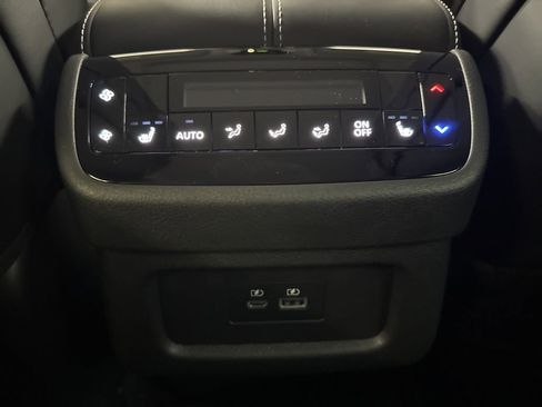 Certified 2025 INFINITI QX60 Luxe w/ Vision Package image 32