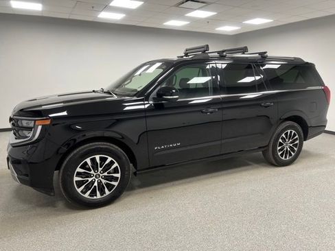 Used 2025 Ford Expedition Max Platinum image 4