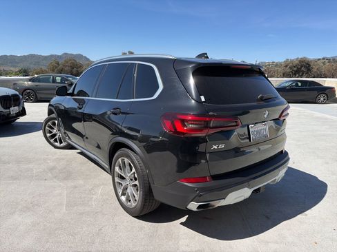 Certified 2023 BMW X5 xDrive40i w/ Premium Package AWD/4WD image 2
