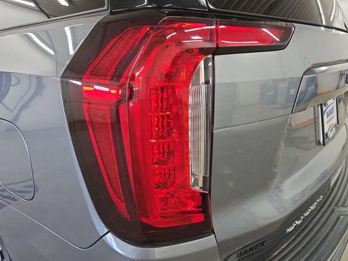 Used 2021 GMC Yukon XL AT4 w/ AT4 Premium Plus Package AWD/4WD image 36
