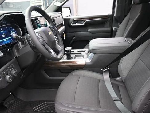 New 2026 Chevrolet Silverado 1500 LT w/ Z71 Off-Road Package AWD/4WD image 8