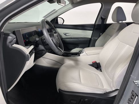 Used 2025 Hyundai Tucson SEL FWD image 12