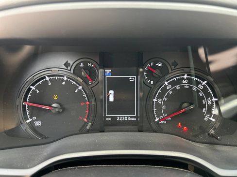 Used 2024 Toyota 4Runner SR5 Premium AWD/4WD image 15