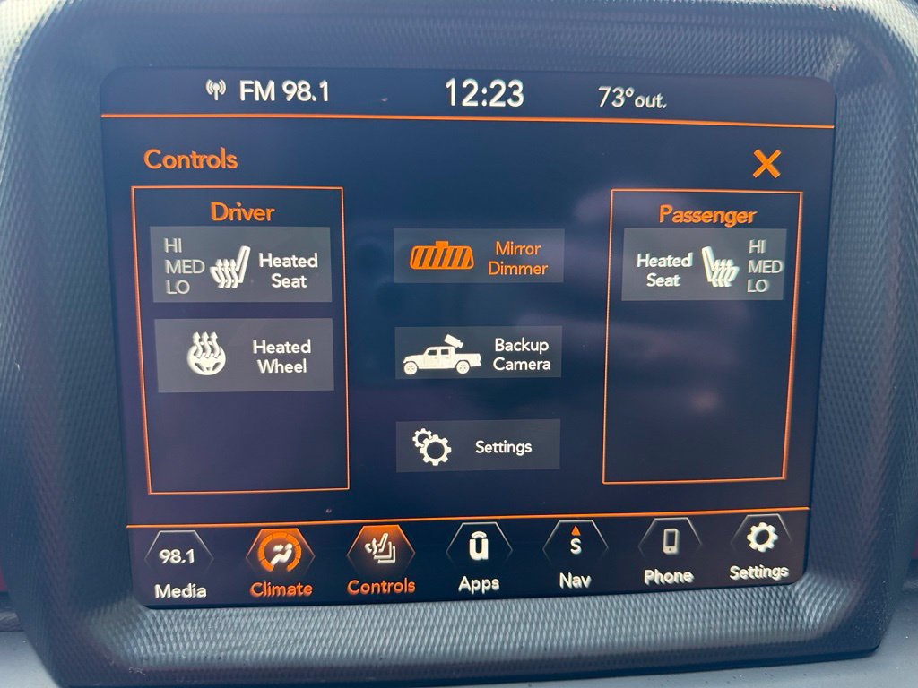 Used 2023 Jeep Gladiator Rubicon w/ Cold Weather Group AWD/4WD image 13