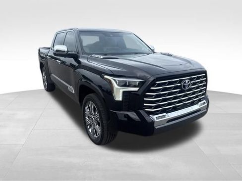 Used 2024 Toyota Tundra Capstone AWD/4WD image 7