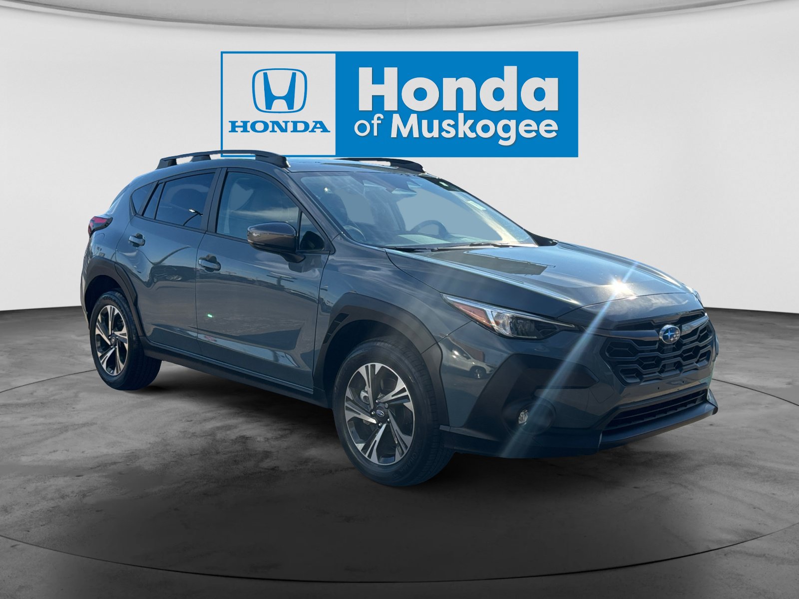 Used 2024 Subaru Crosstrek 2.0i Premium AWD/4WD image 3