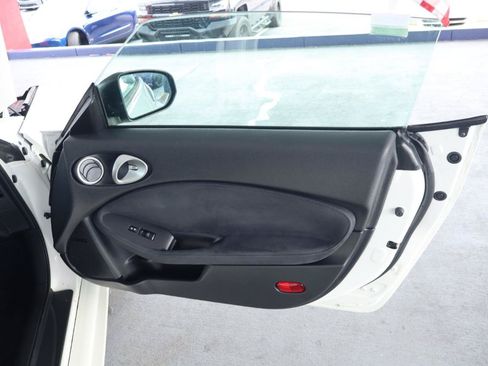 Used 2012 Nissan 370Z Touring w/ Sport Pkg RWD image 28