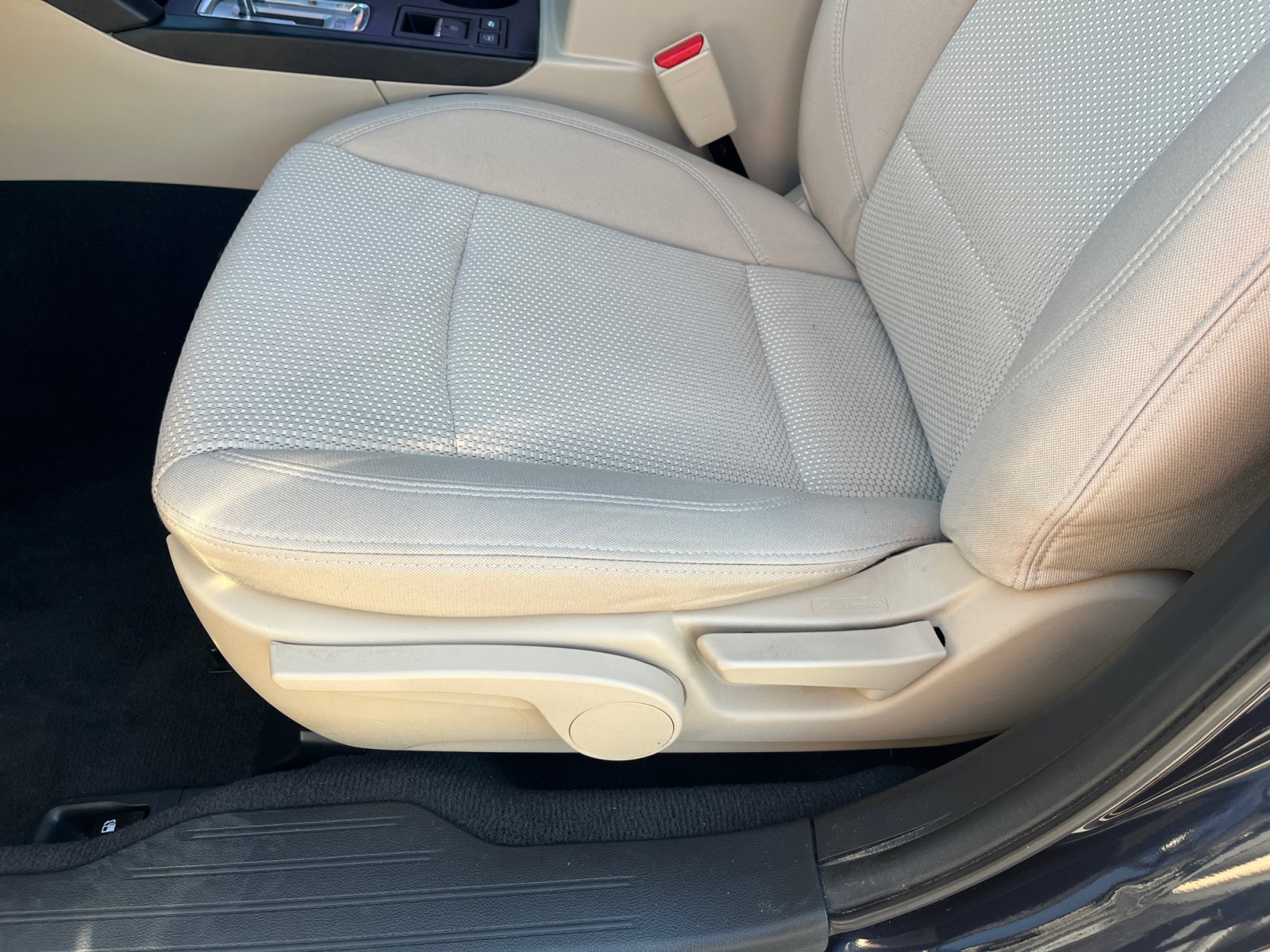 Used 2018 Subaru Outback 2.5i AWD/4WD image 14