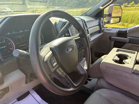 Used 2018 Ford F250 XLT AWD/4WD image 29