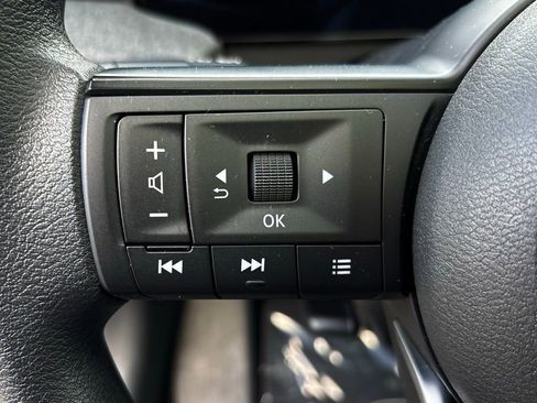 Certified 2025 Nissan Kicks SV w/ SV Premium Package AWD/4WD image 19