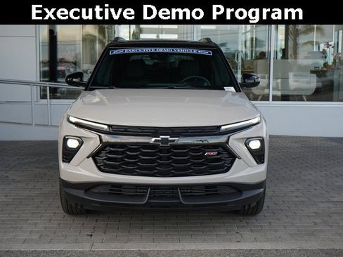 Used 2026 Chevrolet TrailBlazer RS w/ Convenience Package image 3