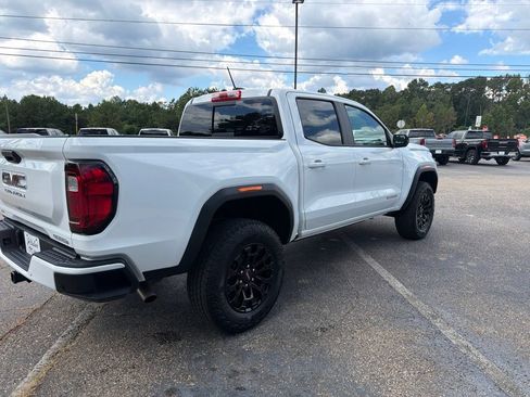 New 2026 GMC Canyon Elevation RWD image 5