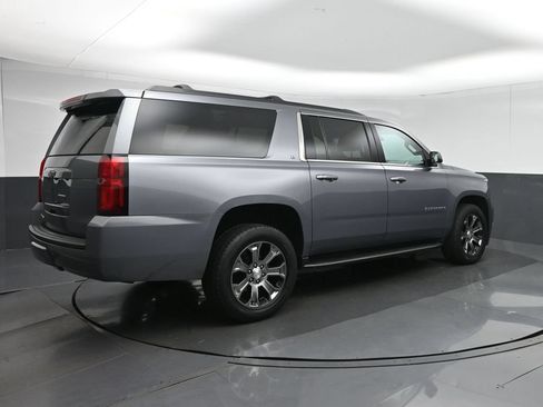 Used 2020 Chevrolet Suburban LT AWD/4WD image 7