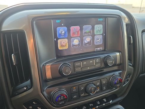 Used 2018 Chevrolet Silverado 3500 High Country w/ Duramax Plus Package AWD/4WD image 12