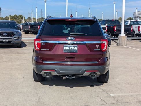 Used 2019 Ford Explorer Limited w/ Limited Luxury Package image 5