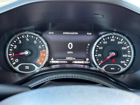 Certified 2022 Jeep Renegade Latitude w/ Convenience Group AWD/4WD image 32