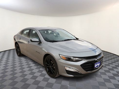 Used 2025 Chevrolet Malibu LT w/ Sport Edition FWD image 6