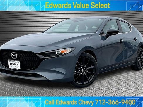 Used 2022 MAZDA MAZDA3 s FWD image 1