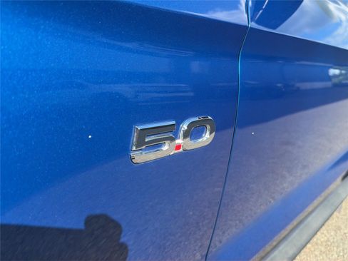 Used 2017 Ford Mustang GT Premium RWD image 29