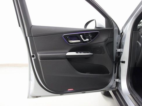 Certified 2025 Mercedes-Benz GLC 300 4MATIC image 18