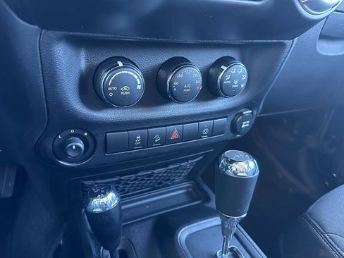 Used 2013 Jeep Wrangler Sahara w/ Connectivity Group image 20