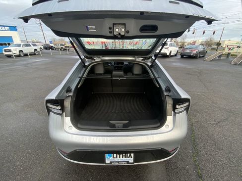 Used 2025 Toyota Prius Plug-In Hybrid image 23