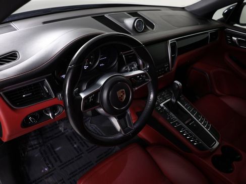Used 2017 Porsche Macan GTS AWD/4WD image 21