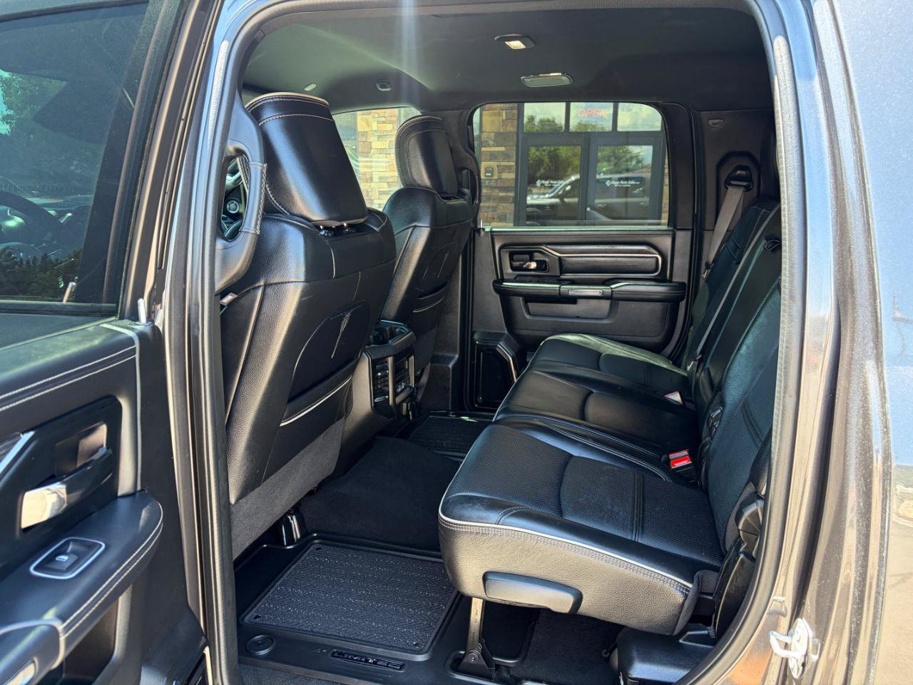 Used 2022 RAM 3500 Limited AWD/4WD image 5