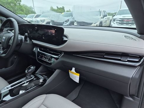 New 2026 Buick Envista Avenir FWD image 39