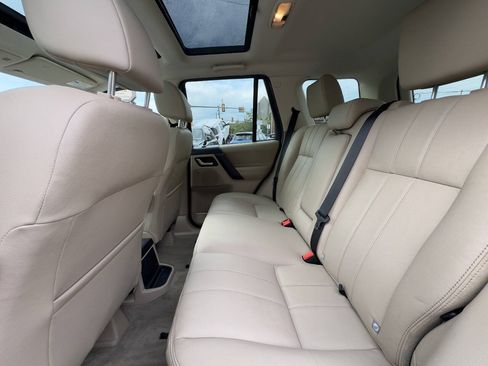 Used 2013 Land Rover LR2 HSE AWD/4WD image 11