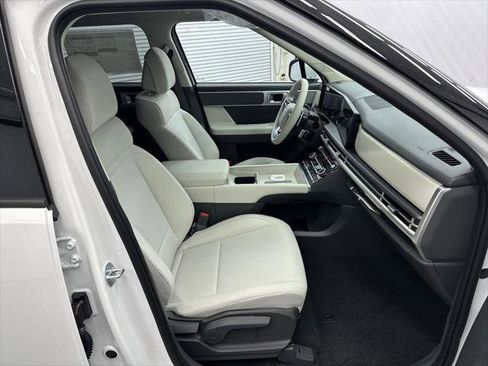 New 2026 Hyundai Santa Fe SE FWD image 13