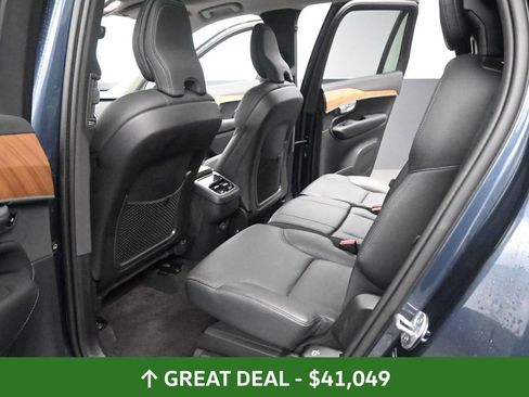 Used 2024 Volvo XC90 B6 Plus image 31