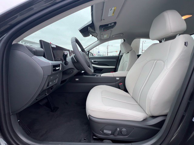 New 2026 Hyundai Sonata SEL AWD/4WD image 18