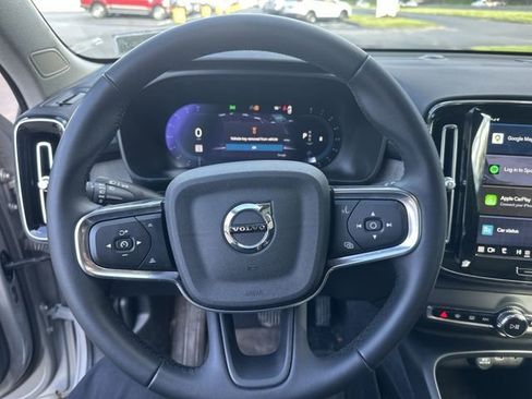 Used 2023 Volvo XC40 B5 Plus w/ Protection Package Premier AWD/4WD image 14