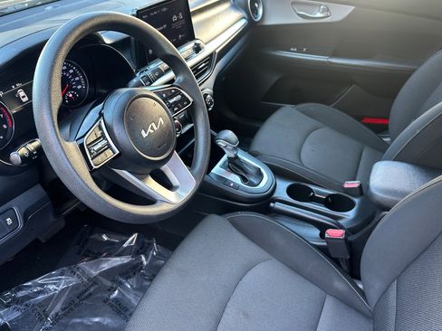 Used 2024 Kia Forte LXS image 10