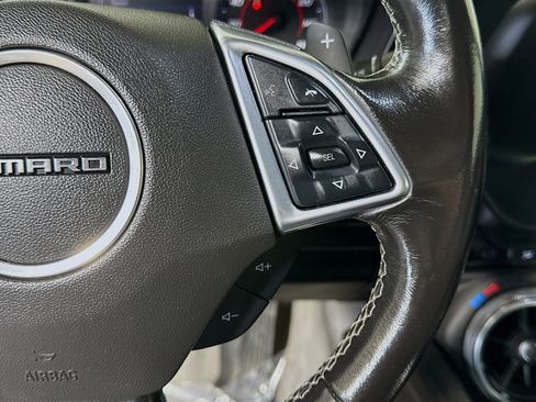 Used 2020 Chevrolet Camaro LT image 15