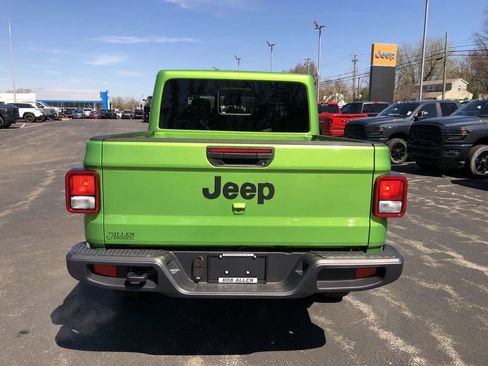 New 2026 Jeep Gladiator Sport image 18