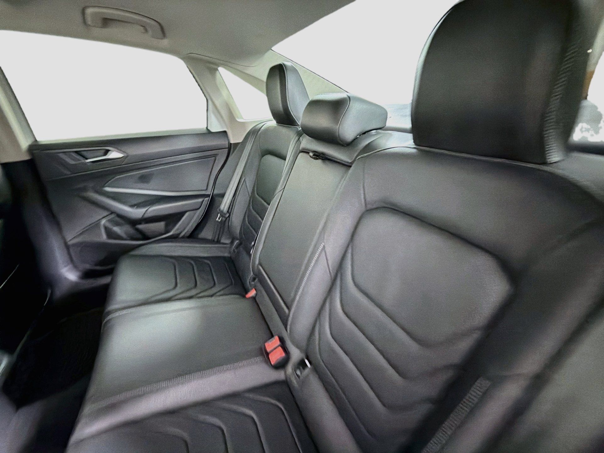 Used 2020 Volkswagen Jetta SEL Premium FWD image 24