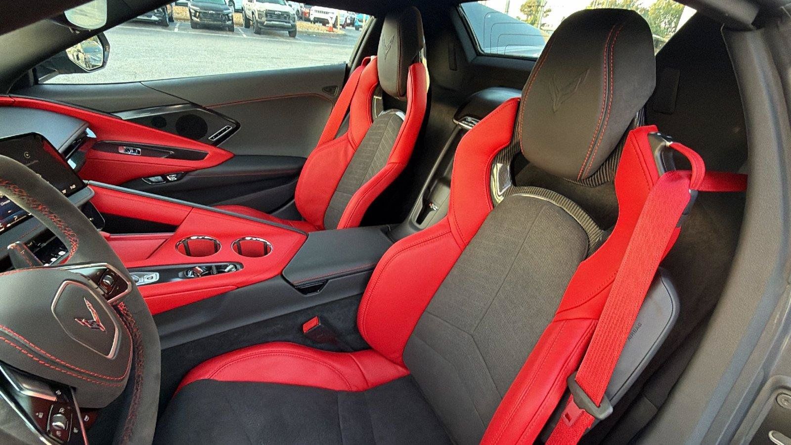 New 2027 Chevrolet Corvette Stingray Convertible w/ Stealth Interior Trim Package RWD image 17
