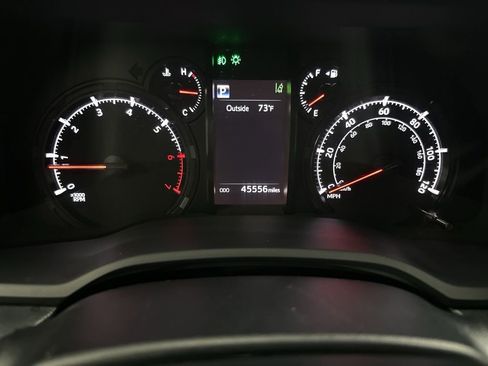 Used 2023 Toyota 4Runner SR5 Premium w/ Moonroof Package AWD/4WD image 14