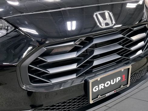 Used 2024 Honda HR-V Sport image 29