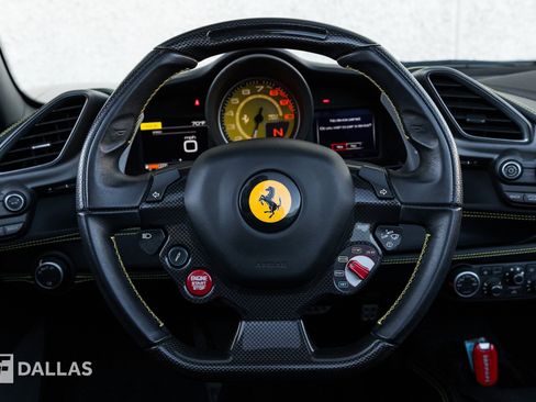 Used 2019 Ferrari 488 Spider image 24